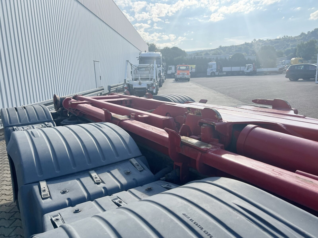 MAN TGA 25.530 8x4-4 BL, Lift-/Lenkachse TGA 25.530 8x4-4 BL, Lift-/Lenkachse - משאית הרמת וו: תמונה 2 MAN TGA 25.530 8x4-4 BL, Lift-/Lenkachse TGA 25.530 8x4-4 BL, Lift-/Lenkachse - משאית הרמת וו: תמונה 2