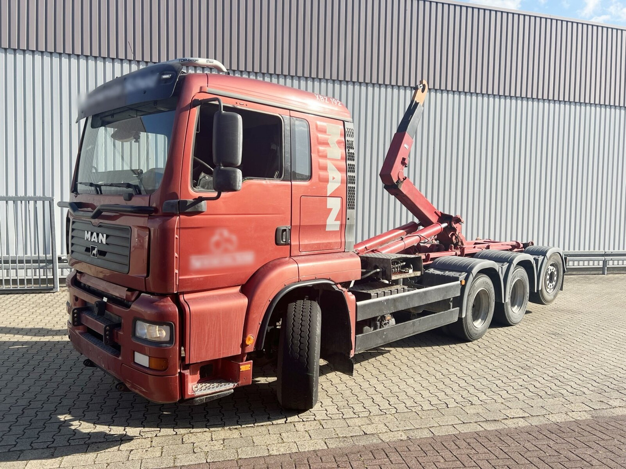 MAN TGA 25.530 8x4-4 BL, Lift-/Lenkachse TGA 25.530 8x4-4 BL, Lift-/Lenkachse - משאית הרמת וו: תמונה 1 MAN TGA 25.530 8x4-4 BL, Lift-/Lenkachse TGA 25.530 8x4-4 BL, Lift-/Lenkachse - משאית הרמת וו: תמונה 1
