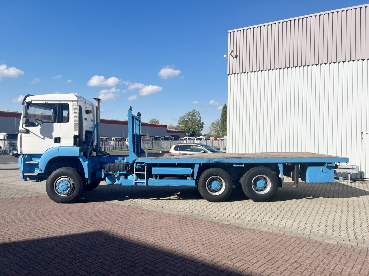 MAN TGA 26.310 6X6 BB TGA 26.310 6X6 BB - משאית הרמת וו: תמונה 2 MAN TGA 26.310 6X6 BB TGA 26.310 6X6 BB - משאית הרמת וו: תמונה 2