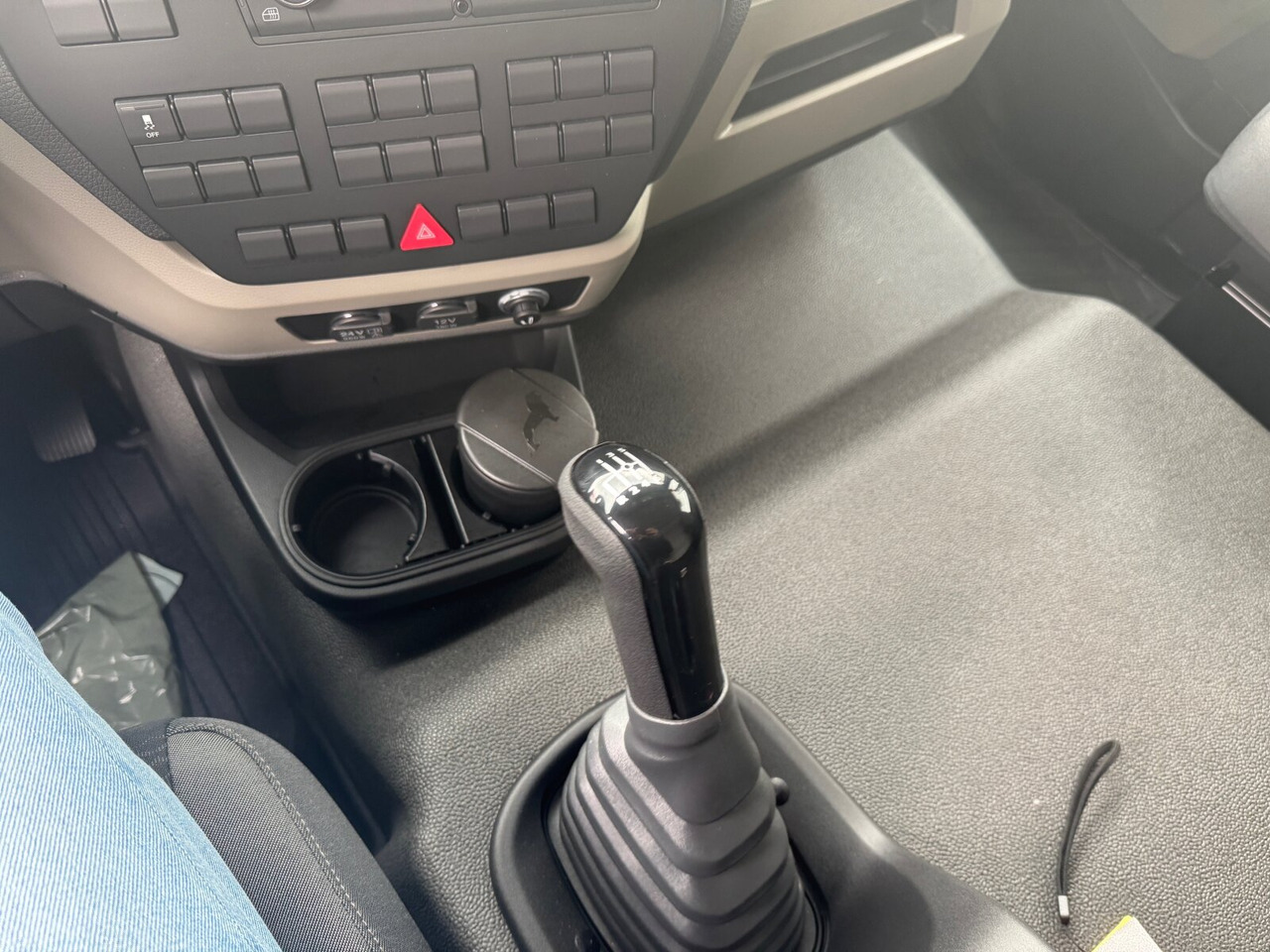 MAN TGL 12.190 4x2 BL TGL 12.190 4x2 BL - משאית צד נופל/ שטוחה: תמונה 5 MAN TGL 12.190 4x2 BL TGL 12.190 4x2 BL - משאית צד נופל/ שטוחה: תמונה 5