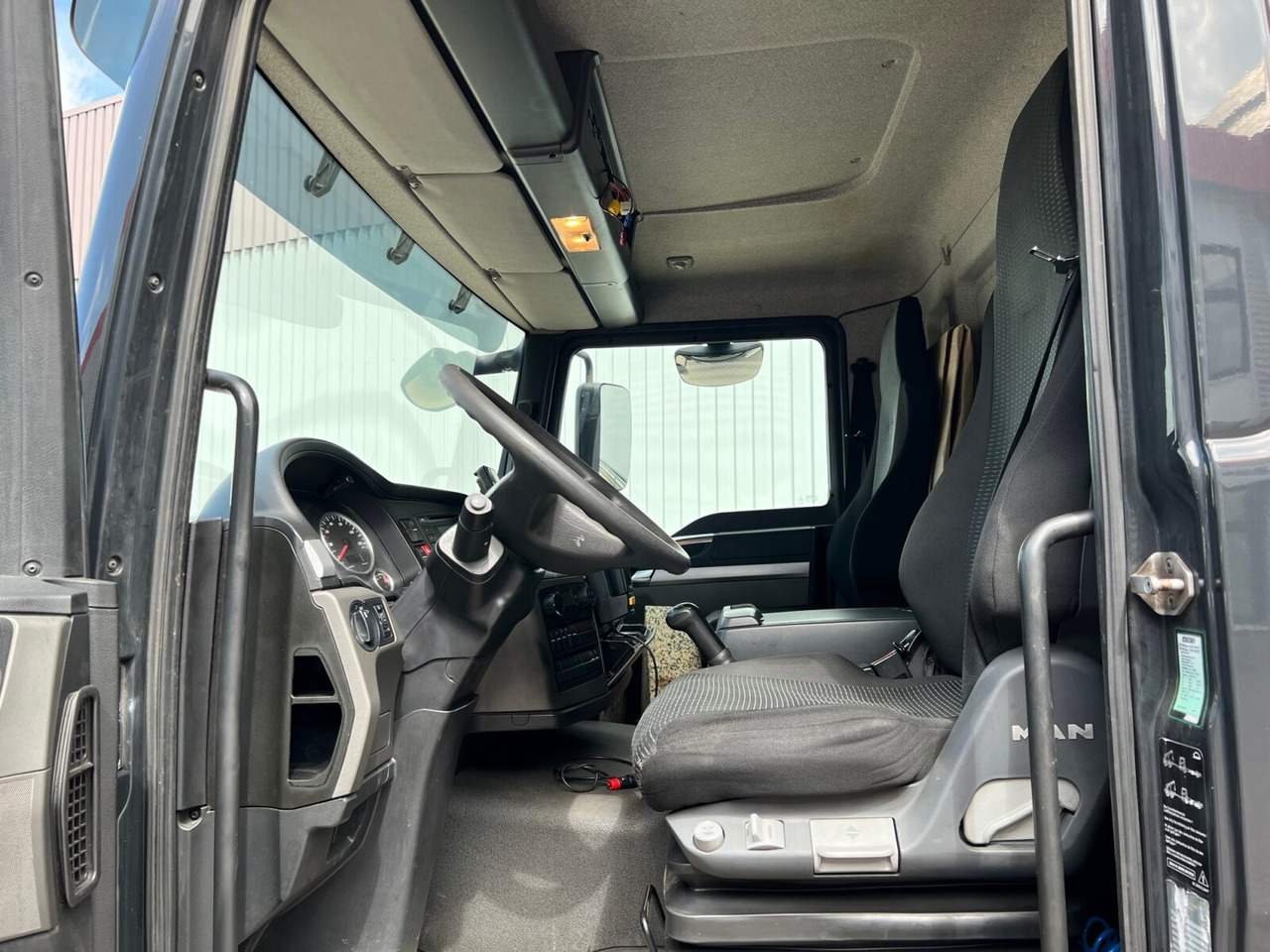 MAN TGL 12.220 4X2 BL TGL 12.220 4X2 BL mit MBB LBW 1500K - משאית תיבה: תמונה 3 MAN TGL 12.220 4X2 BL TGL 12.220 4X2 BL mit MBB LBW 1500K - משאית תיבה: תמונה 3