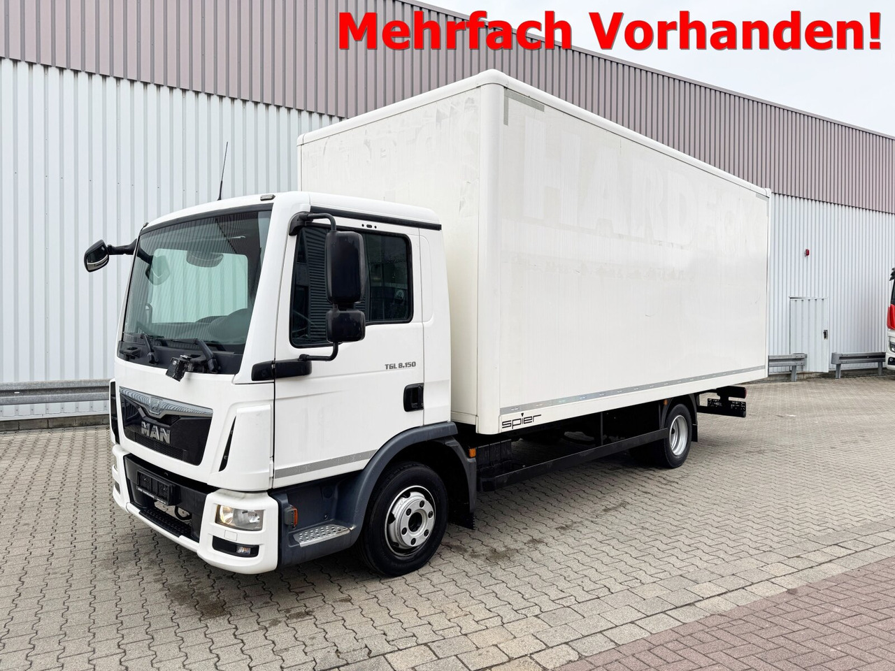 MAN TGL 8.150 4x2 BL TGL 8.150 4x2 BL, Möbelkoffer mit Rolltor - משאית תיבה: תמונה 1 MAN TGL 8.150 4x2 BL TGL 8.150 4x2 BL, Möbelkoffer mit Rolltor - משאית תיבה: תמונה 1