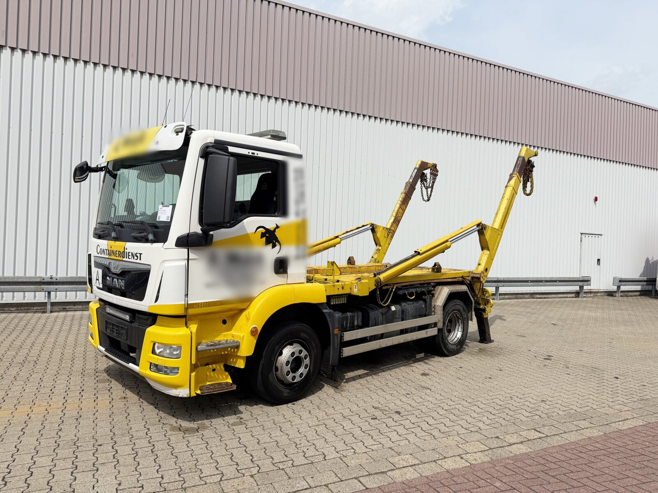MAN TGM 15.250 4x2 LL TGM 15.250 4x2 LL, Tele-Absetzer - משאית דילוג העמסה: תמונה 1 MAN TGM 15.250 4x2 LL TGM 15.250 4x2 LL, Tele-Absetzer - משאית דילוג העמסה: תמונה 1