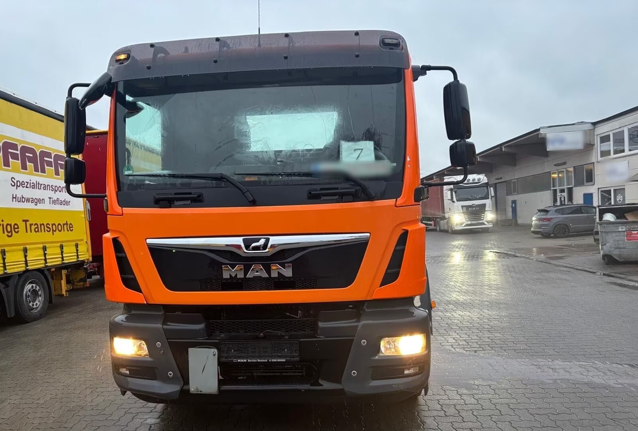 MAN TGM 18.290 4x2 BB TGM 18.290 4x2 BB, Tele-Absetzer - משאית דילוג העמסה: תמונה 2 MAN TGM 18.290 4x2 BB TGM 18.290 4x2 BB, Tele-Absetzer - משאית דילוג העמסה: תמונה 2