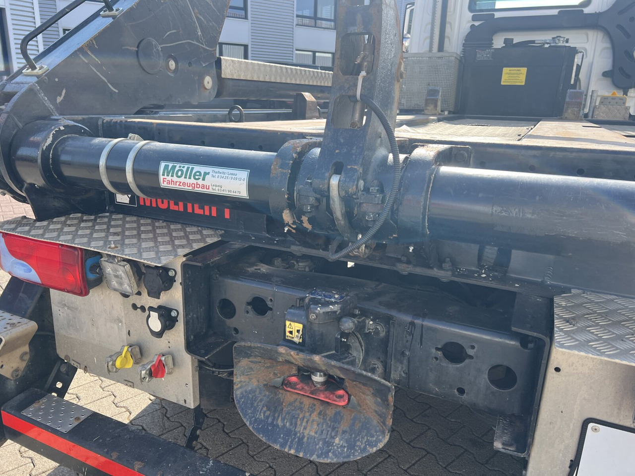 משאית דילוג העמסה MAN TGM 18.320 4x2 BL TGM 18.320 4x2 BL, Hiab Tele-Absetzanlage, Funk: תמונה 11