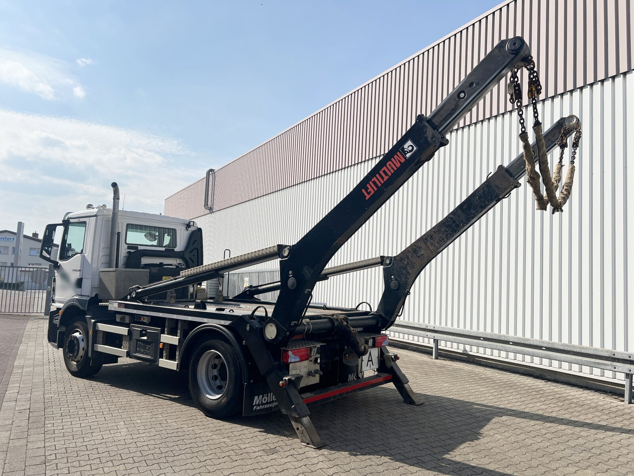 משאית דילוג העמסה MAN TGM 18.320 4x2 BL TGM 18.320 4x2 BL, Hiab Tele-Absetzanlage, Funk: תמונה 9
