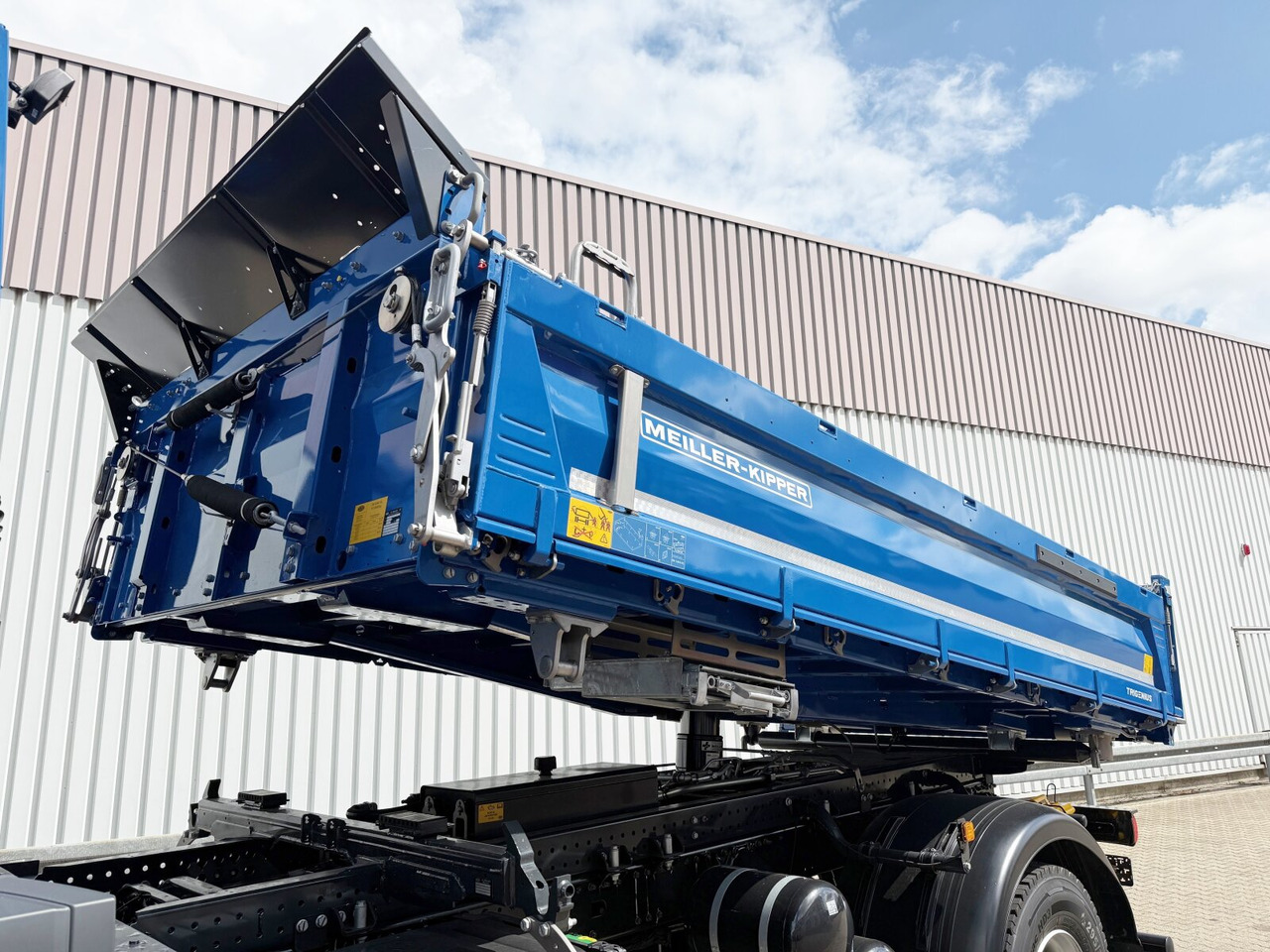 MAN TGM 18.320 4x4 BB CH TGM 18.320 4x4 BB CH, Navi, Meiller Trigenius - מזהיר: תמונה 2 MAN TGM 18.320 4x4 BB CH TGM 18.320 4x4 BB CH, Navi, Meiller Trigenius - מזהיר: תמונה 2