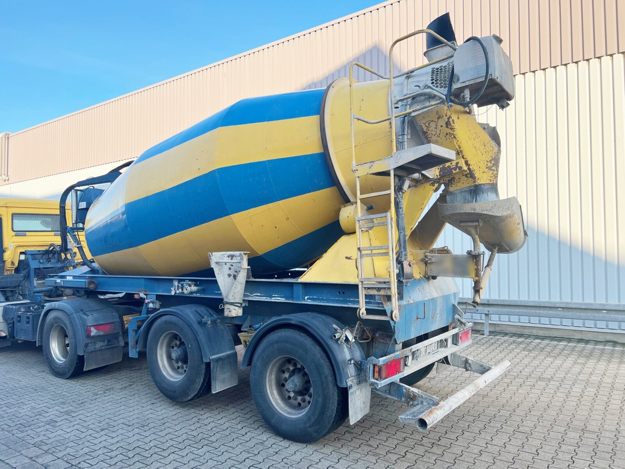 MAN TGS 18.440 4X4H BLS TGS 18.440 4X4H BLS, LIEBHERR SF 32 BM/BS Mischer ca. 10m³ - משאית מערבלת בטון: תמונה 2 MAN TGS 18.440 4X4H BLS TGS 18.440 4X4H BLS, LIEBHERR SF 32 BM/BS Mischer ca. 10m³ - משאית מערבלת בטון: תמונה 2
