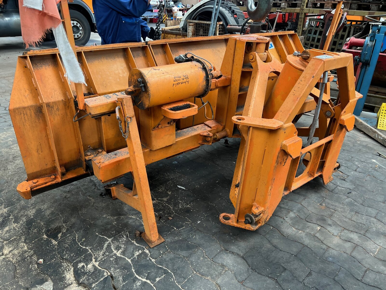 MAN TGS 18.440 4X4H BLS TGS 18.440 4X4H BLS, LIEBHERR SF 32 BM/BS Mischer ca. 10m³ - משאית מערבלת בטון: תמונה 2 MAN TGS 18.440 4X4H BLS TGS 18.440 4X4H BLS, LIEBHERR SF 32 BM/BS Mischer ca. 10m³ - משאית מערבלת בטון: תמונה 2