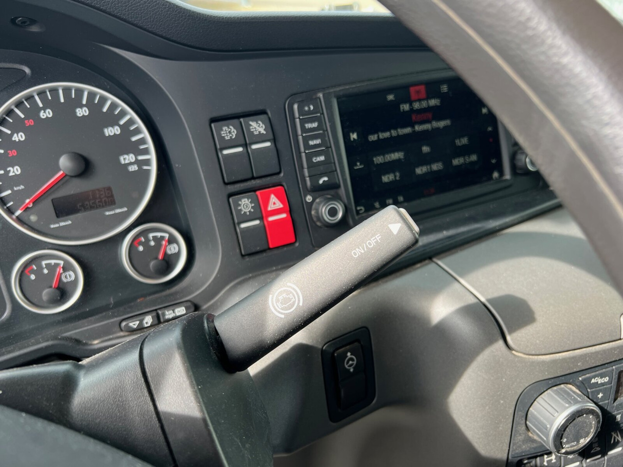 MAN TGS 26.360/400 6x2-4 BL TGS 26.360/400 6x2-4 BL, Lenk-/Lift, Kran Atlas AK 206.3E A5, Funk - משאית הרמת וו, משאית מנוף: תמונה 2 MAN TGS 26.360/400 6x2-4 BL TGS 26.360/400 6x2-4 BL, Lenk-/Lift, Kran Atlas AK 206.3E A5, Funk - משאית הרמת וו, משאית מנוף: תמונה 2