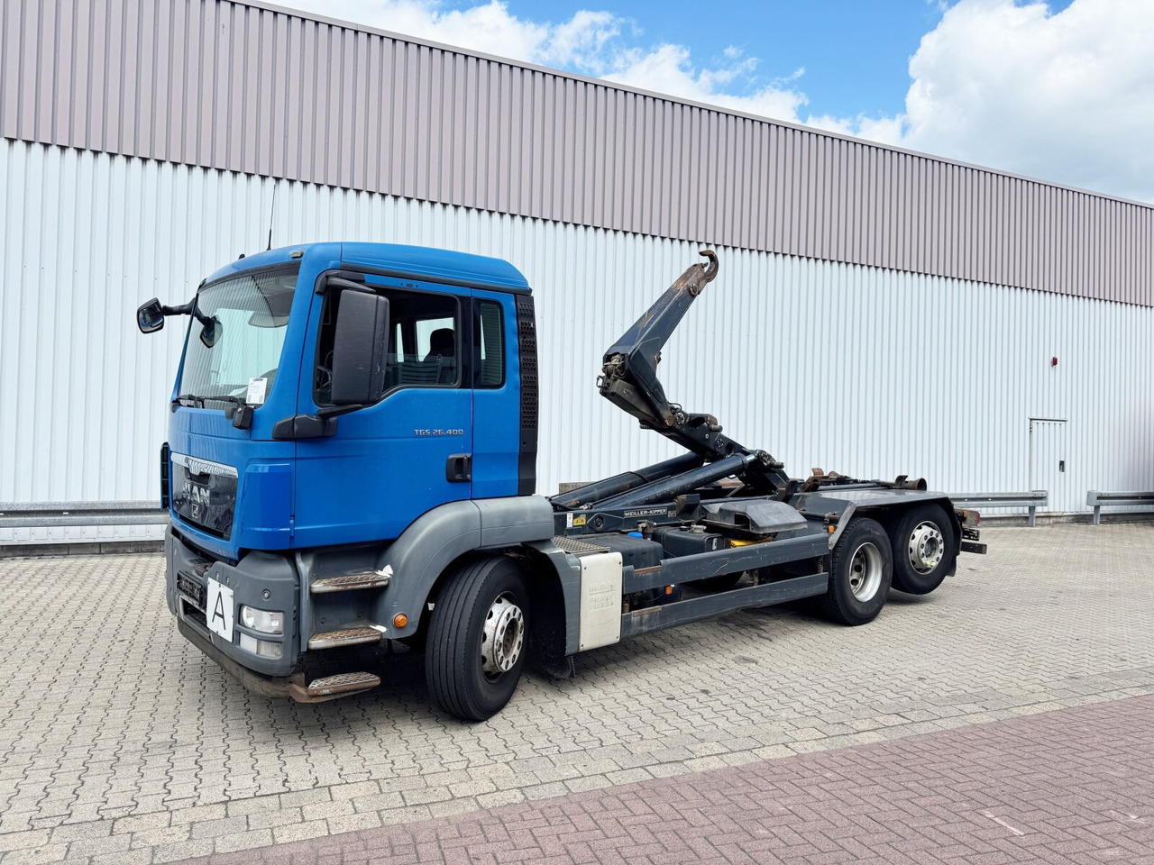 MAN TGS 26.400 6x2-4 BL TGS 26.400 6x2-4 BL, Lenk-/Liftachse, Schub-Knick - משאית הרמת וו: תמונה 1 MAN TGS 26.400 6x2-4 BL TGS 26.400 6x2-4 BL, Lenk-/Liftachse, Schub-Knick - משאית הרמת וו: תמונה 1