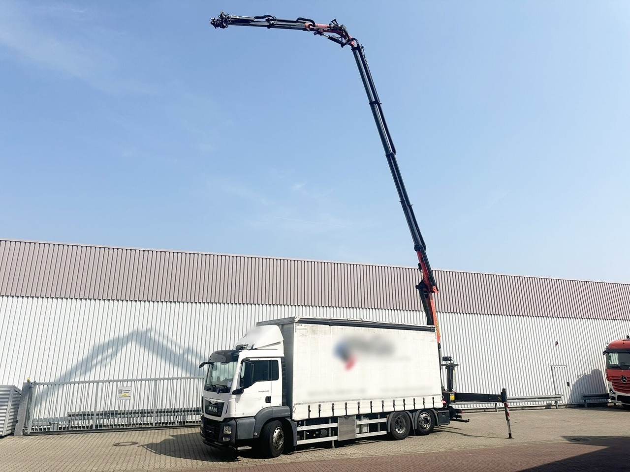 MAN TGS 26.400 6x2-4 LL TGS 26.400 6x2-4 LL, Lenk-/Lift, Edscha, Heckkran Palfinger PK23002-C + Jib PJ060A, Funk - משאית וילונות צד, משאית מנוף: תמונה 1 MAN TGS 26.400 6x2-4 LL TGS 26.400 6x2-4 LL, Lenk-/Lift, Edscha, Heckkran Palfinger PK23002-C + Jib PJ060A, Funk - משאית וילונות צד, משאית מנוף: תמונה 1