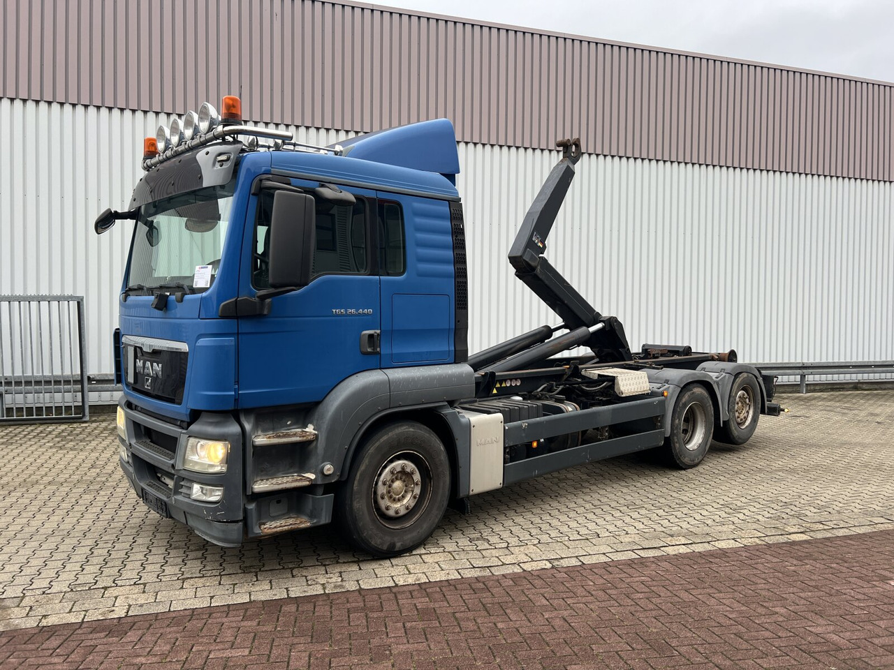 MAN TGS 26.440 6x2-2 BL TGS 26.440 6x2-2 BL, Intarder, Liftachse - משאית הרמת וו: תמונה 1 MAN TGS 26.440 6x2-2 BL TGS 26.440 6x2-2 BL, Intarder, Liftachse - משאית הרמת וו: תמונה 1