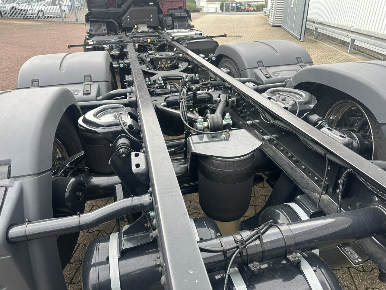 MAN TGS 26.440 6x2-4 LL CH TGS 26.440 6x2-4 LL CH, Lenk-/Liftachse, Navi, LED - משאית עם שלדת תא: תמונה 4 MAN TGS 26.440 6x2-4 LL CH TGS 26.440 6x2-4 LL CH, Lenk-/Liftachse, Navi, LED - משאית עם שלדת תא: תמונה 4