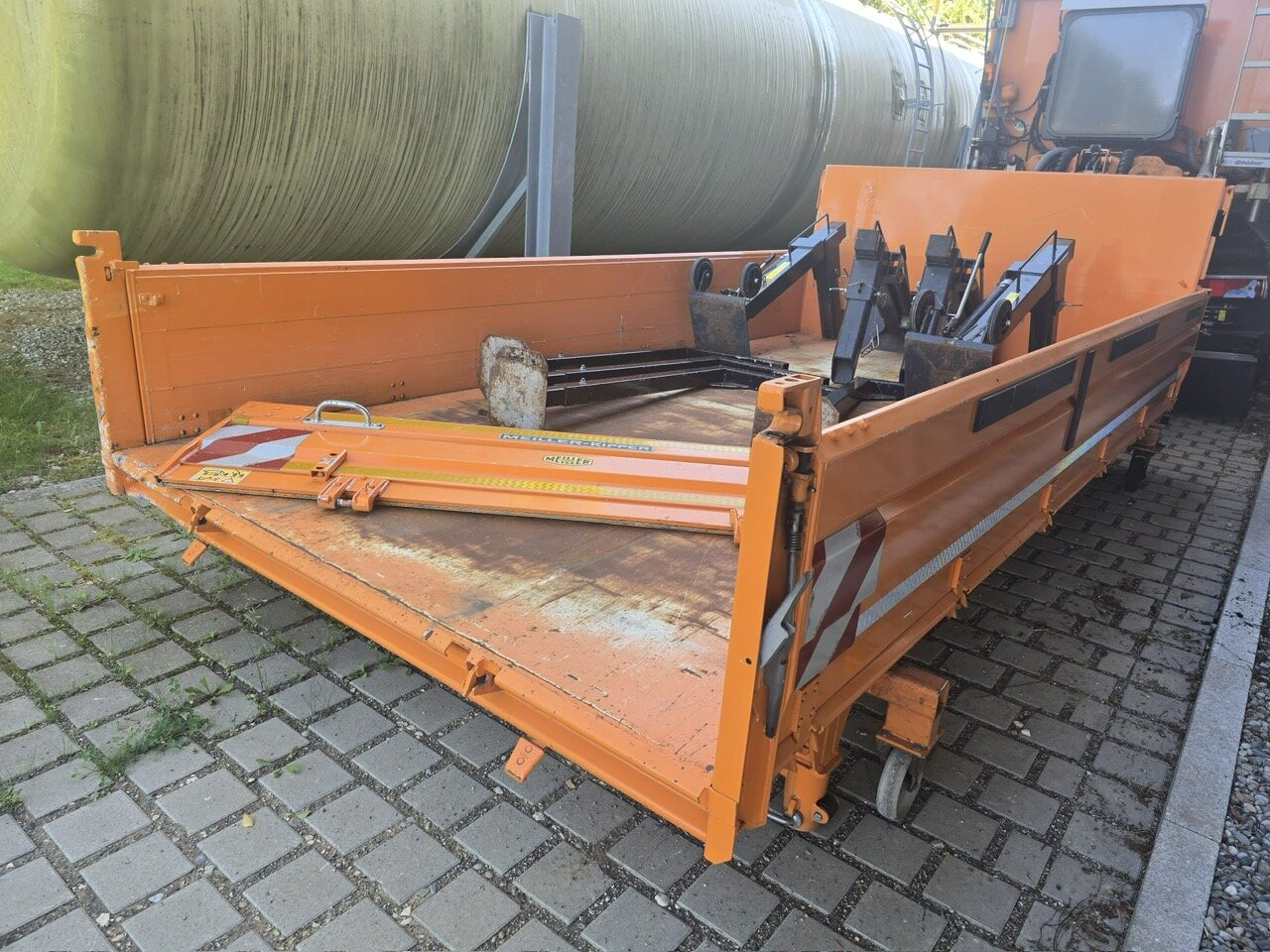 MAN TGS 28.400 6x4-4 BL TGS 28.400 6x4-4 BL, EEV, Lenk-/Liftachse, Wechselsystem Kipper/Salzsteuer - מזהיר: תמונה 2 MAN TGS 28.400 6x4-4 BL TGS 28.400 6x4-4 BL, EEV, Lenk-/Liftachse, Wechselsystem Kipper/Salzsteuer - מזהיר: תמונה 2