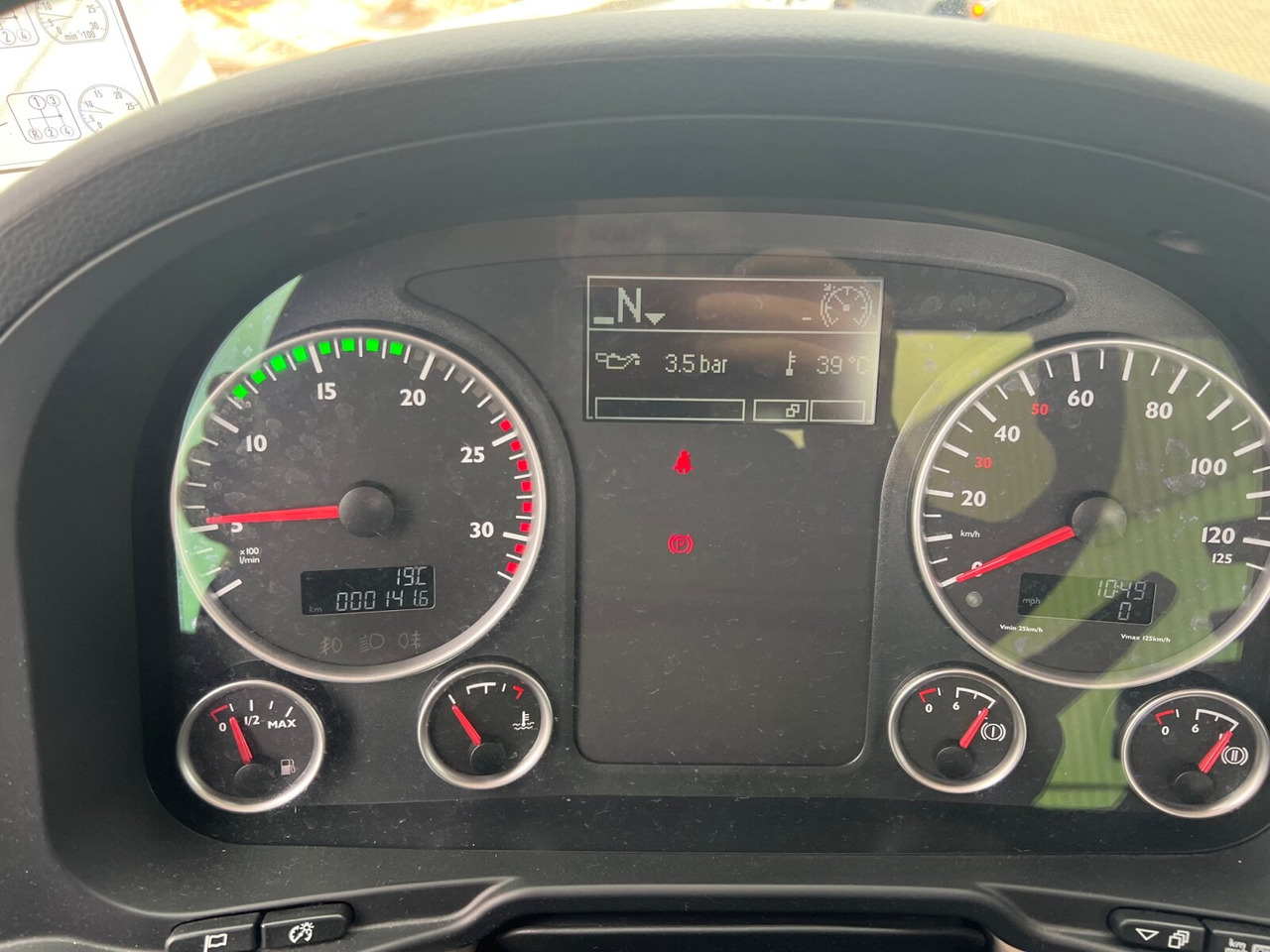 MAN TGS 33.360/440 6x4 BB TGS 33.360/440 6x4 BB, Häckslerkabine, NMV Nebenantrieb - משאית עם שלדת תא: תמונה 4 MAN TGS 33.360/440 6x4 BB TGS 33.360/440 6x4 BB, Häckslerkabine, NMV Nebenantrieb - משאית עם שלדת תא: תמונה 4