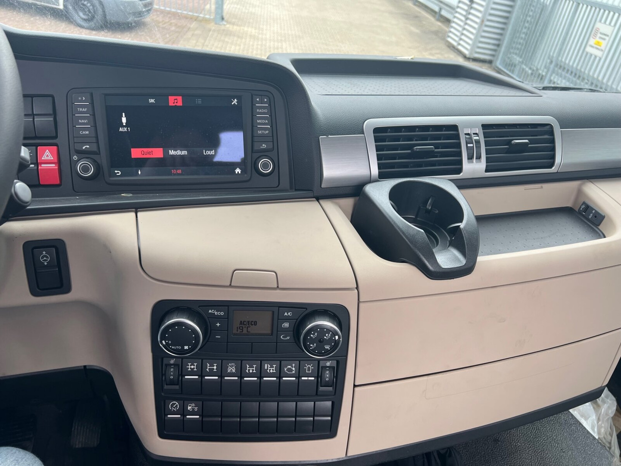 MAN TGS 33.360/440 6x4 BB TGS 33.360/440 6x4 BB, Häckslerkabine, NMV Nebenantrieb - משאית עם שלדת תא: תמונה 5 MAN TGS 33.360/440 6x4 BB TGS 33.360/440 6x4 BB, Häckslerkabine, NMV Nebenantrieb - משאית עם שלדת תא: תמונה 5