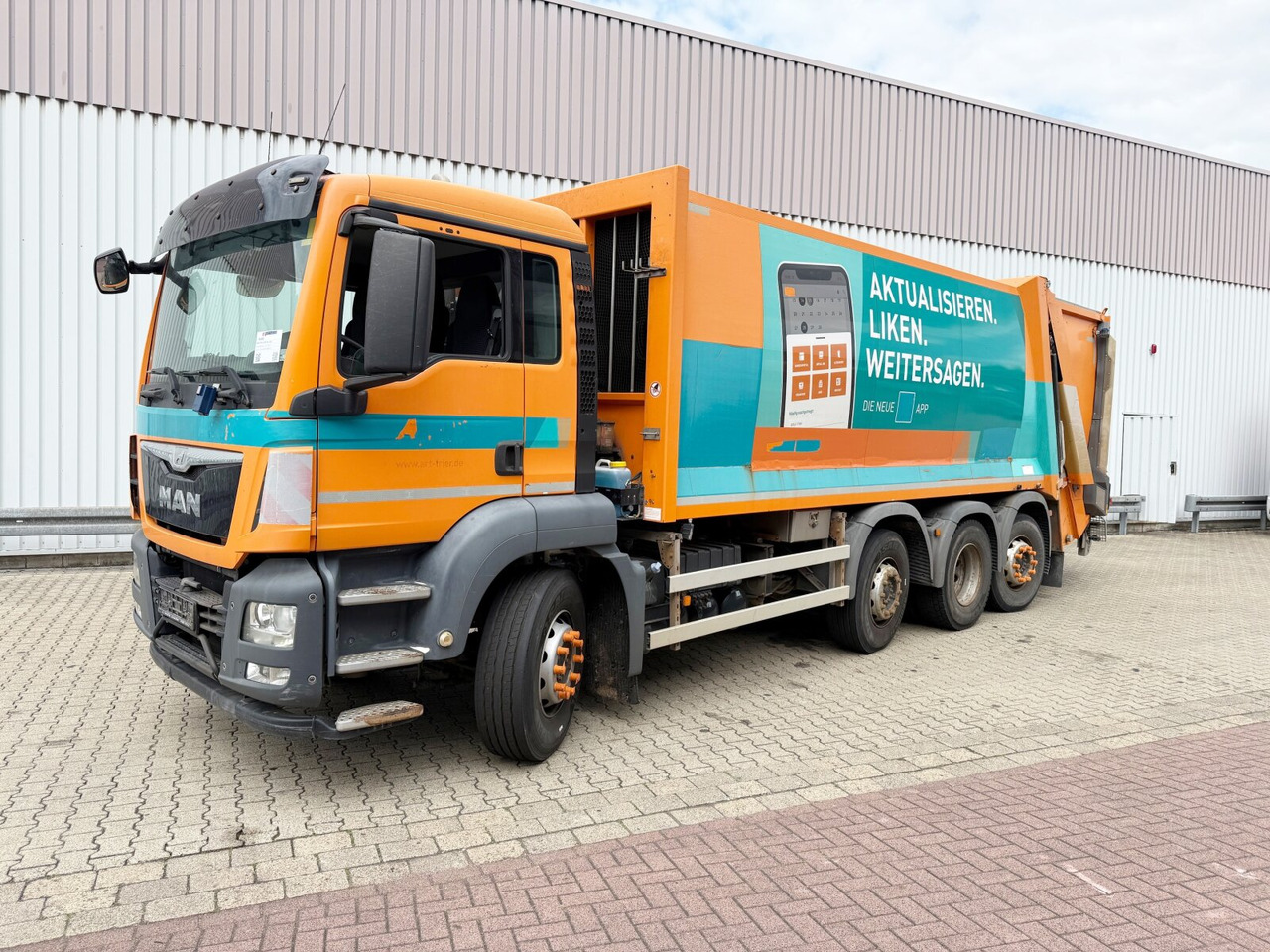 MAN TGS 35.360 8x2-6 BL TGS 35.360 8x2-6 BL, 2x Lenkachse, Zöller Medium XL, Zöller-Schüttung - משאית אשפה: תמונה 1 MAN TGS 35.360 8x2-6 BL TGS 35.360 8x2-6 BL, 2x Lenkachse, Zöller Medium XL, Zöller-Schüttung - משאית אשפה: תמונה 1