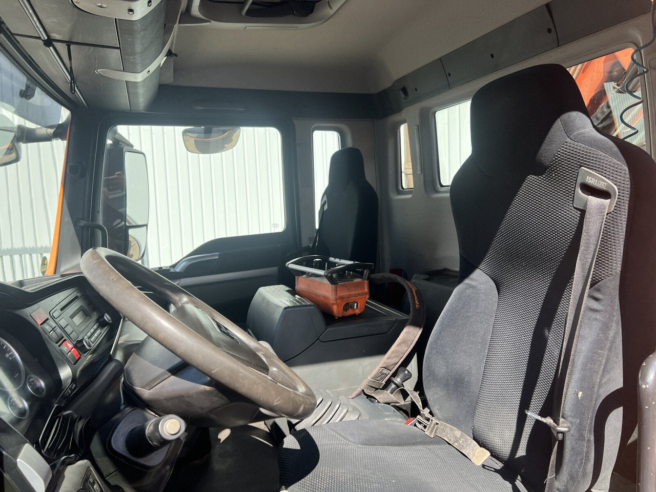MAN TGS 35.440 8x4 BL TGS 35.440 8x4 BL, Meiller 19.62, Atlas Kran 135.2-A3, Funk - משאית הרמת וו, משאית מנוף: תמונה 5 MAN TGS 35.440 8x4 BL TGS 35.440 8x4 BL, Meiller 19.62, Atlas Kran 135.2-A3, Funk - משאית הרמת וו, משאית מנוף: תמונה 5