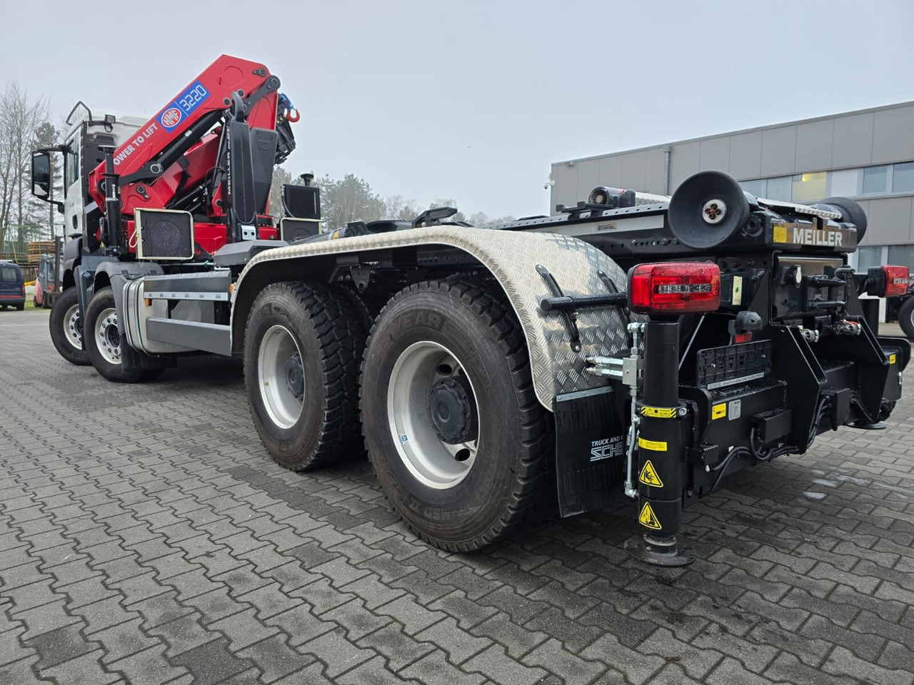 MAN TGS 35.480 8X4 BL TGS 35.480 8X4 BL, Intarder, Kran HMF 3220-K6, 4-fach Abstützung, Funk - משאית הרמת וו, משאית מנוף: תמונה 4 MAN TGS 35.480 8X4 BL TGS 35.480 8X4 BL, Intarder, Kran HMF 3220-K6, 4-fach Abstützung, Funk - משאית הרמת וו, משאית מנוף: תמונה 4