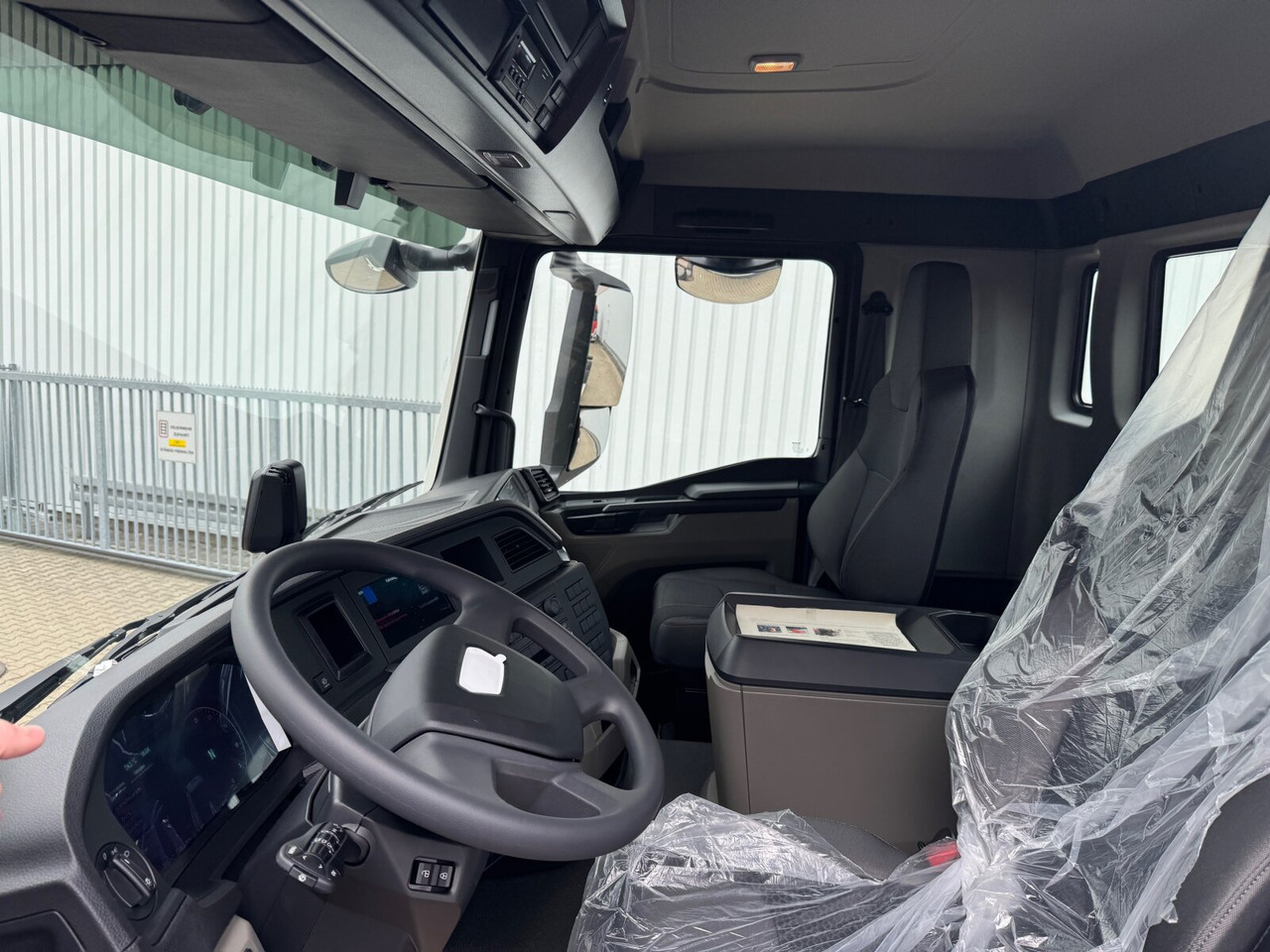 MAN TGS 35.480 8x8 BB CH TGS 35.480 8x8 BB CH, Meiller Stahlmulde 18m³ - מסיר פסולת: תמונה 3 MAN TGS 35.480 8x8 BB CH TGS 35.480 8x8 BB CH, Meiller Stahlmulde 18m³ - מסיר פסולת: תמונה 3