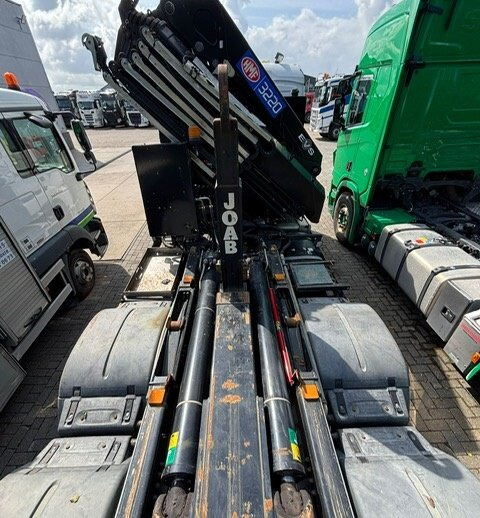 MAN TGS 35.500 8x4-4 BL TGS 35.500 8x4-4 BL, Lenk-/Liftachse, Kran HMF 3220-K6, Funk - משאית הרמת וו, משאית מנוף: תמונה 2 MAN TGS 35.500 8x4-4 BL TGS 35.500 8x4-4 BL, Lenk-/Liftachse, Kran HMF 3220-K6, Funk - משאית הרמת וו, משאית מנוף: תמונה 2