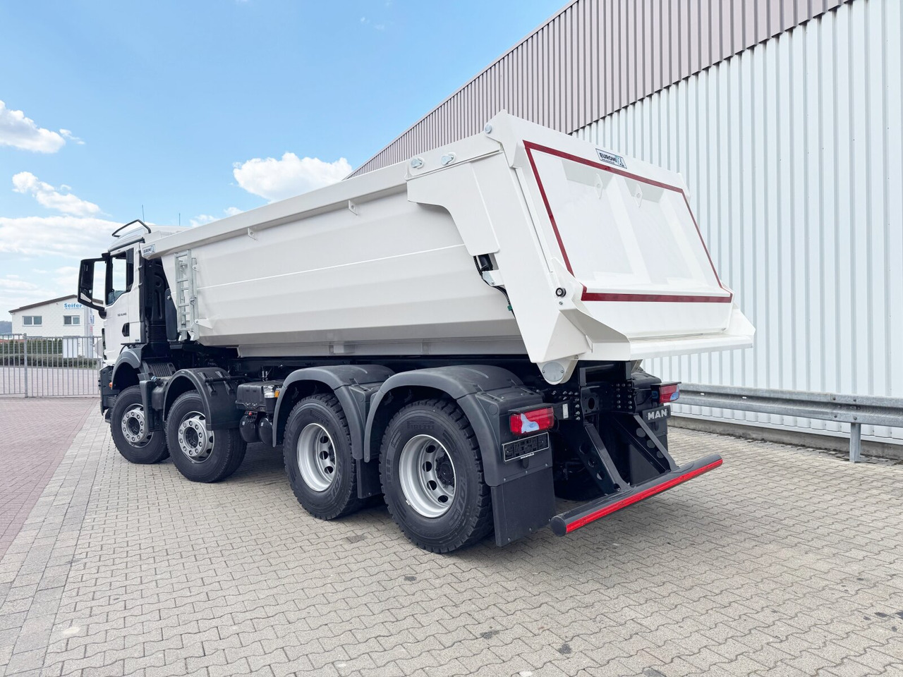 חָדָשׁ משאית עם שלדת תא MAN TGS 41.440/480 8x4 BB TGS 41.440/480 8x4 BB, Mulde ca. 16m³ mit hydraulischer Heckklappe, mehrfach VORHANDEN: תמונה 13