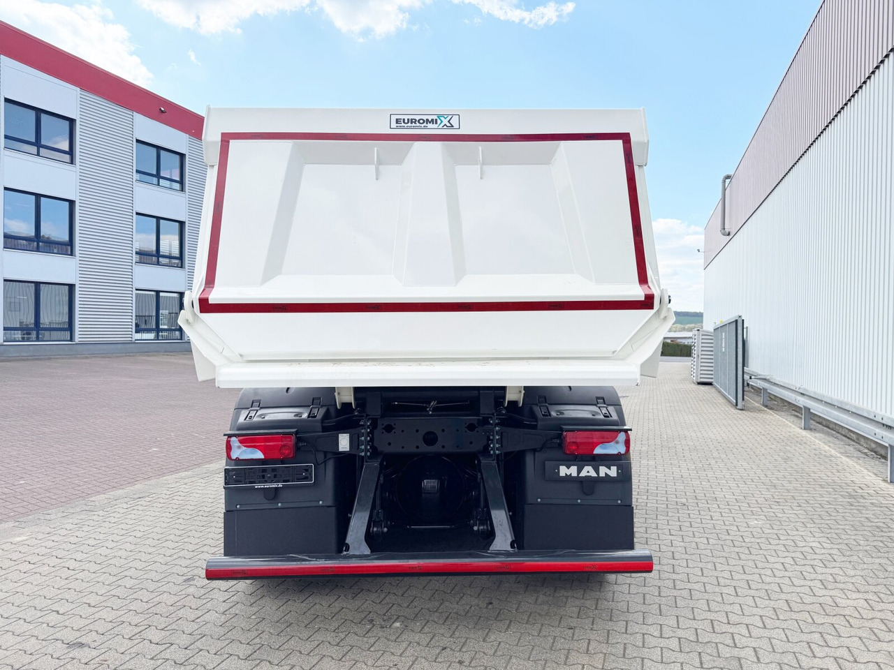 חָדָשׁ משאית עם שלדת תא MAN TGS 41.440/480 8x4 BB TGS 41.440/480 8x4 BB, Mulde ca. 16m³ mit hydraulischer Heckklappe, mehrfach VORHANDEN: תמונה 12