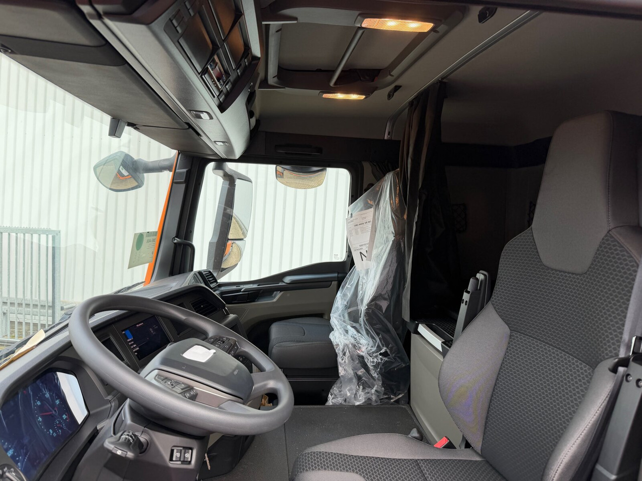 MAN TGS 41.440 8x4 BB CH TGS 41.440 8x4 BB CH, Retarder, MEHRFACH VORHANDEN! - משאית עם שלדת תא: תמונה 3 MAN TGS 41.440 8x4 BB CH TGS 41.440 8x4 BB CH, Retarder, MEHRFACH VORHANDEN! - משאית עם שלדת תא: תמונה 3