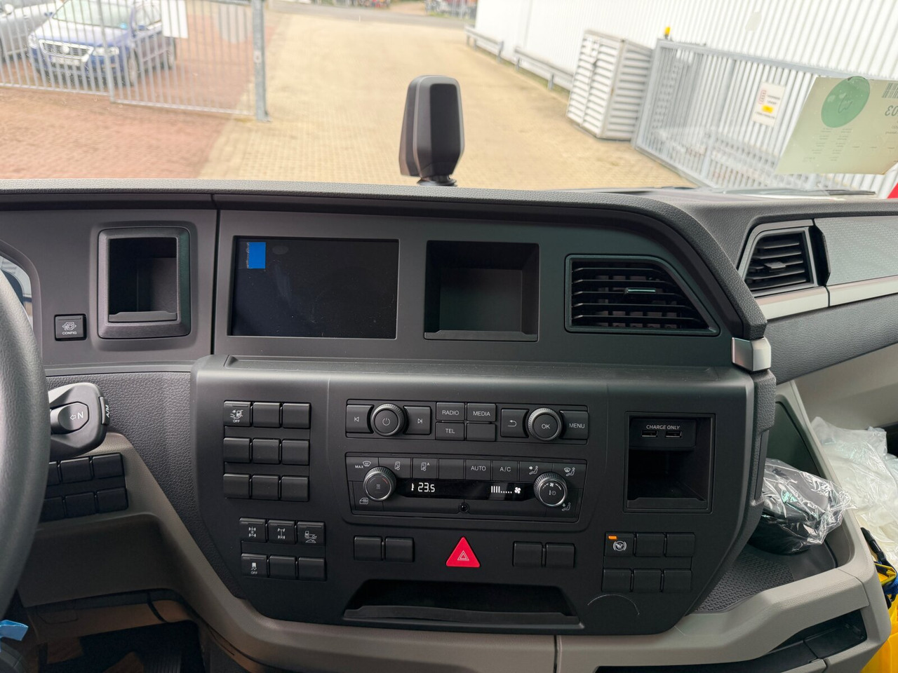 MAN TGS 41.480 8x4 BB CH TGS 41.480 8x4 BB CH, MEHRFACH VORHANDEN! - משאית עם שלדת תא: תמונה 4 MAN TGS 41.480 8x4 BB CH TGS 41.480 8x4 BB CH, MEHRFACH VORHANDEN! - משאית עם שלדת תא: תמונה 4