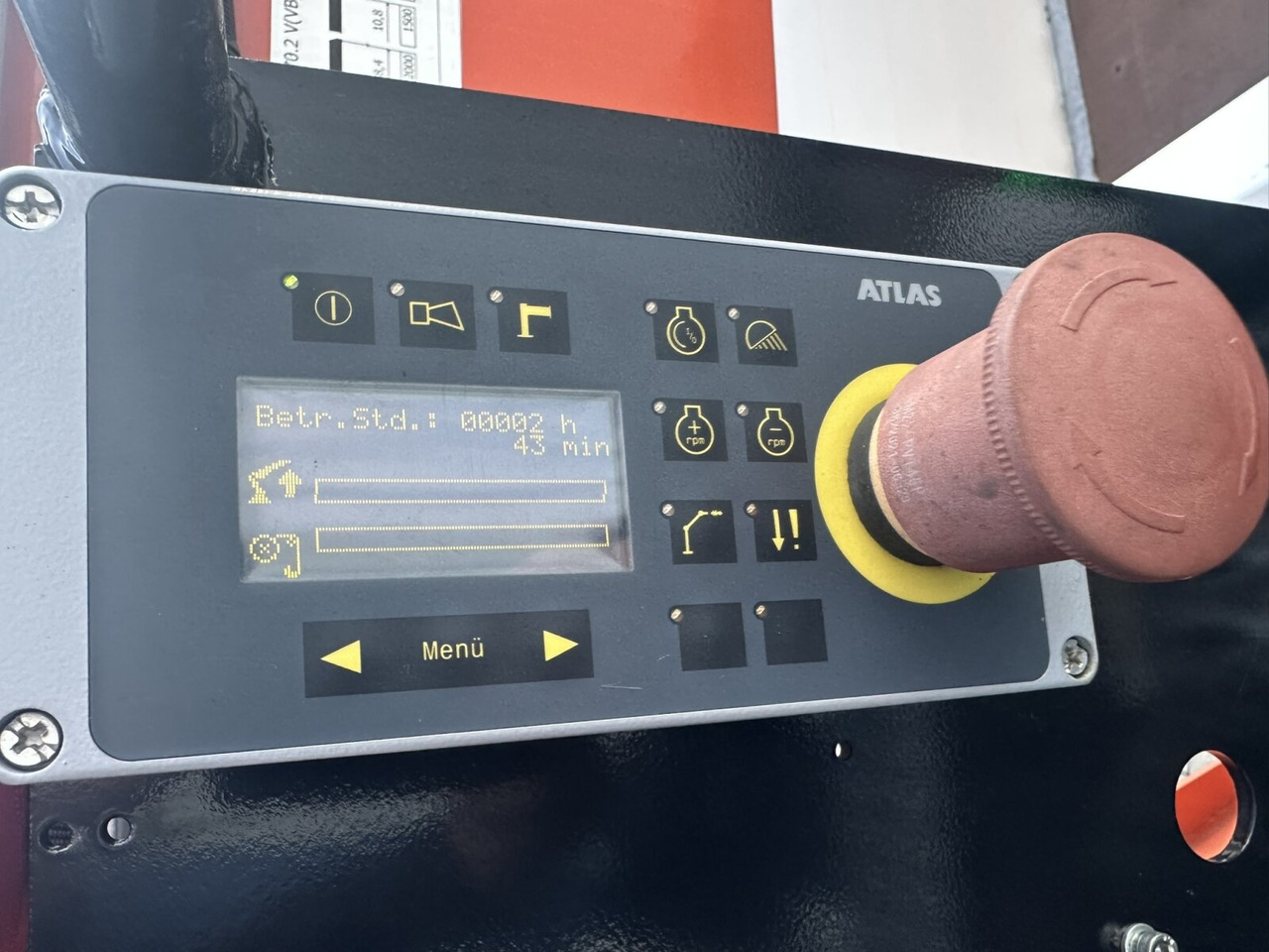 MAN TGX 26.470 6x2-4 BL TGX 26.470 6x2-4 BL, Lenk-/Liftachse, Retarder, Navi, Heckkran Atlas AK 170.2-A2 - משאית מנוף, משאית צד נופל/ שטוחה: תמונה 4 MAN TGX 26.470 6x2-4 BL TGX 26.470 6x2-4 BL, Lenk-/Liftachse, Retarder, Navi, Heckkran Atlas AK 170.2-A2 - משאית מנוף, משאית צד נופל/ שטוחה: תמונה 4