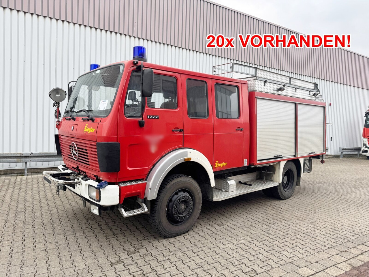 Mercedes-Benz 1222 AF 4x4 Doka 1222 AF 4x4 Doka, LF 16 TS - אמבולנס: תמונה 1 Mercedes-Benz 1222 AF 4x4 Doka 1222 AF 4x4 Doka, LF 16 TS - אמבולנס: תמונה 1