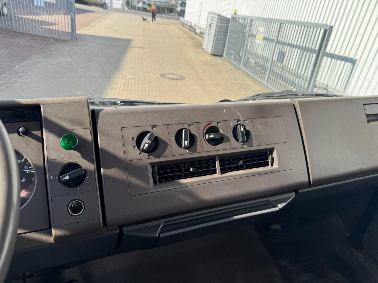 Mercedes-Benz 1314 K 4x2 1314 K 4x2, 6-Zylinder Motor, 2x AHK - מזהיר: תמונה 5 Mercedes-Benz 1314 K 4x2 1314 K 4x2, 6-Zylinder Motor, 2x AHK - מזהיר: תמונה 5