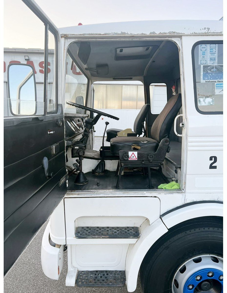 Mercedes-Benz 1923 4x2 1923 4x2 - יחידת טרקטור: תמונה 5 Mercedes-Benz 1923 4x2 1923 4x2 - יחידת טרקטור: תמונה 5
