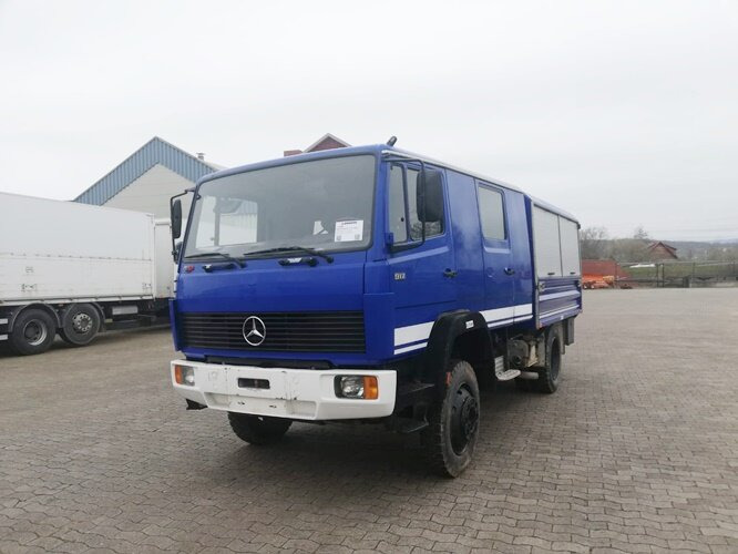 Mercedes-Benz 917 AF 4x4 Doka 917 AF 4x4 Doka - משאית תיבה: תמונה 1 Mercedes-Benz 917 AF 4x4 Doka 917 AF 4x4 Doka - משאית תיבה: תמונה 1