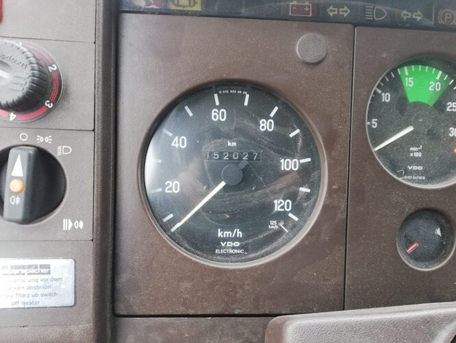 Mercedes-Benz 917 AF 4x4 Doka 917 AF 4x4 Doka - משאית תיבה: תמונה 4 Mercedes-Benz 917 AF 4x4 Doka 917 AF 4x4 Doka - משאית תיבה: תמונה 4