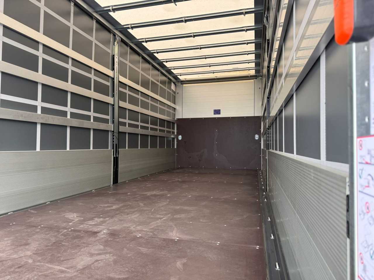 Mercedes-Benz Actros 1827/30 L 4x2 Actros 1827/30 L 4x2, Gardine, LBW - משאית צד נופל/ שטוחה: תמונה 5 Mercedes-Benz Actros 1827/30 L 4x2 Actros 1827/30 L 4x2, Gardine, LBW - משאית צד נופל/ שטוחה: תמונה 5