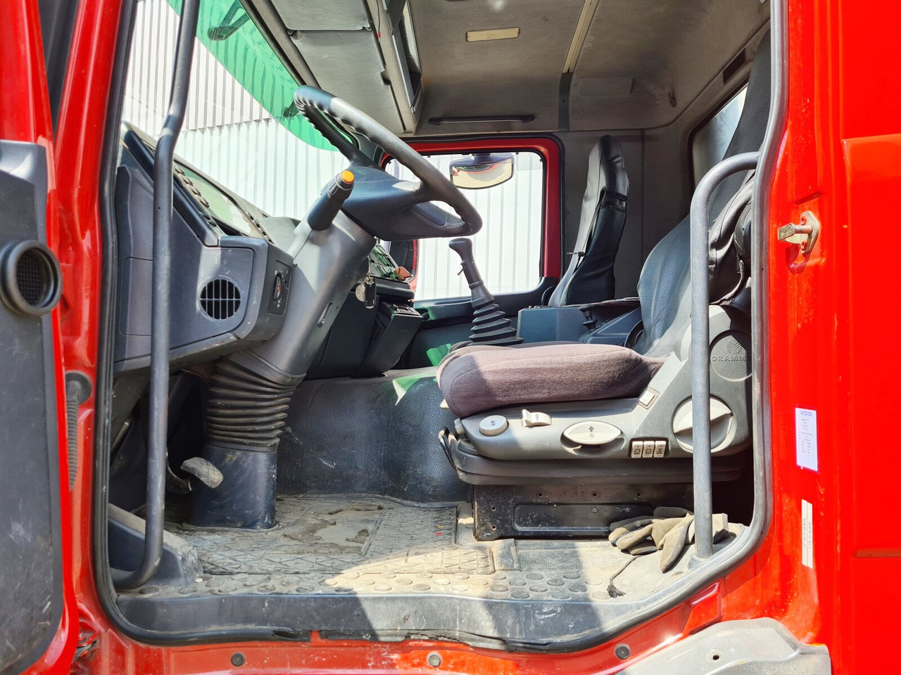 Mercedes-Benz Actros 1835 K 4x2 Actros 1835 K 4x2 - משאית עם שלדת תא: תמונה 3 Mercedes-Benz Actros 1835 K 4x2 Actros 1835 K 4x2 - משאית עם שלדת תא: תמונה 3