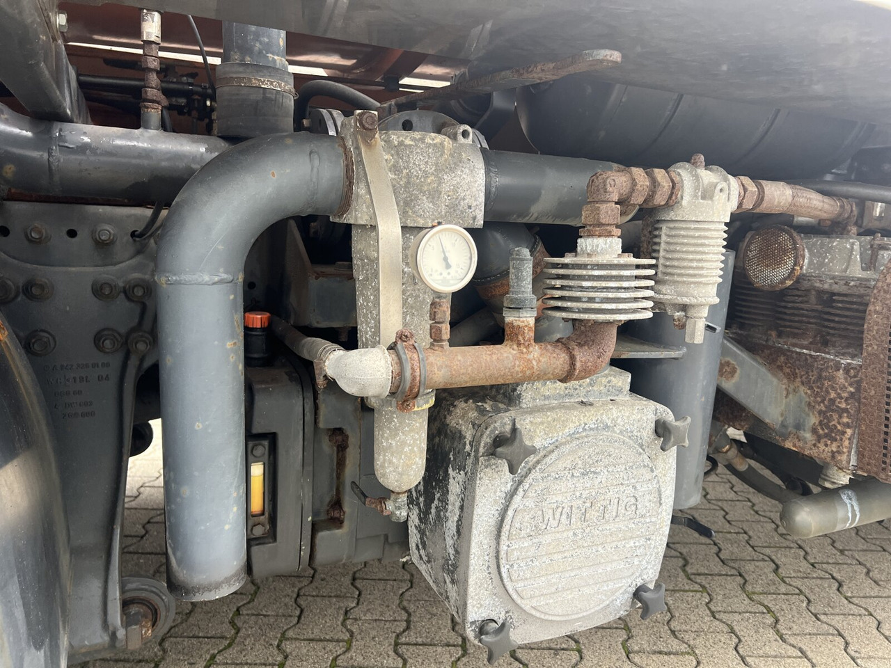 Mercedes-Benz Actros 2541 L 6x2 Actros 2541 L 6x2, Lenkachse, Küller Saug- und Spülwagen ca. 14m³ - משאית: תמונה 3 Mercedes-Benz Actros 2541 L 6x2 Actros 2541 L 6x2, Lenkachse, Küller Saug- und Spülwagen ca. 14m³ - משאית: תמונה 3