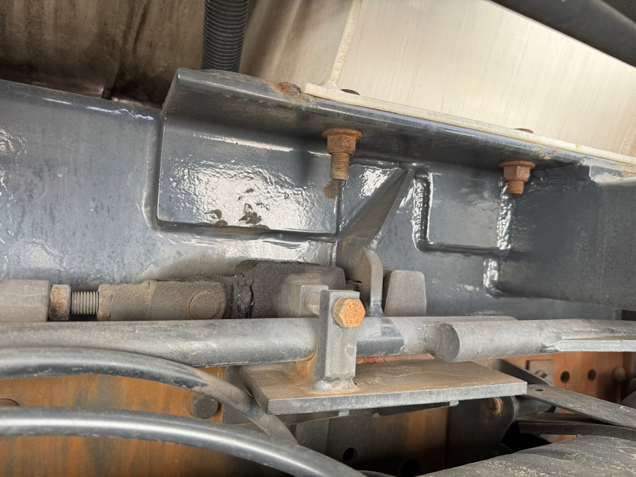 משאית Mercedes-Benz Actros 2541 L 6x2 Actros 2541 L 6x2, Müller Saug-/Spülwagen ca. 12m³, Widi-Platte, Lift-/Lenkachse: תמונה 14