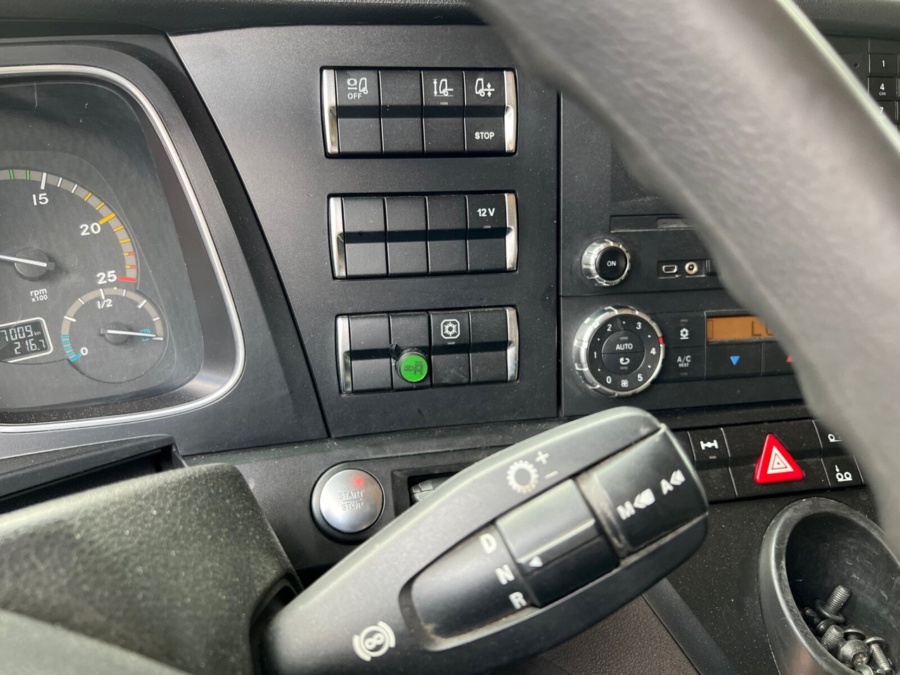 Mercedes-Benz Actros 2542 L/nR 6x2 Actros 2542 L/nR 6x2, Retarder, Standklima, StreamSpace, SoloStar - מוביל מכולות/ משאית החלפת גוף: תמונה 5 Mercedes-Benz Actros 2542 L/nR 6x2 Actros 2542 L/nR 6x2, Retarder, Standklima, StreamSpace, SoloStar - מוביל מכולות/ משאית החלפת גוף: תמונה 5