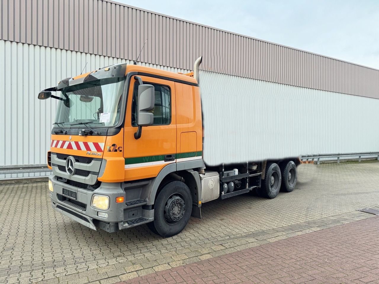 Mercedes-Benz Actros 2641/48 L 6x4 Actros 2641/48 L 6x4 - משאית עם שלדת תא: תמונה 1 Mercedes-Benz Actros 2641/48 L 6x4 Actros 2641/48 L 6x4 - משאית עם שלדת תא: תמונה 1