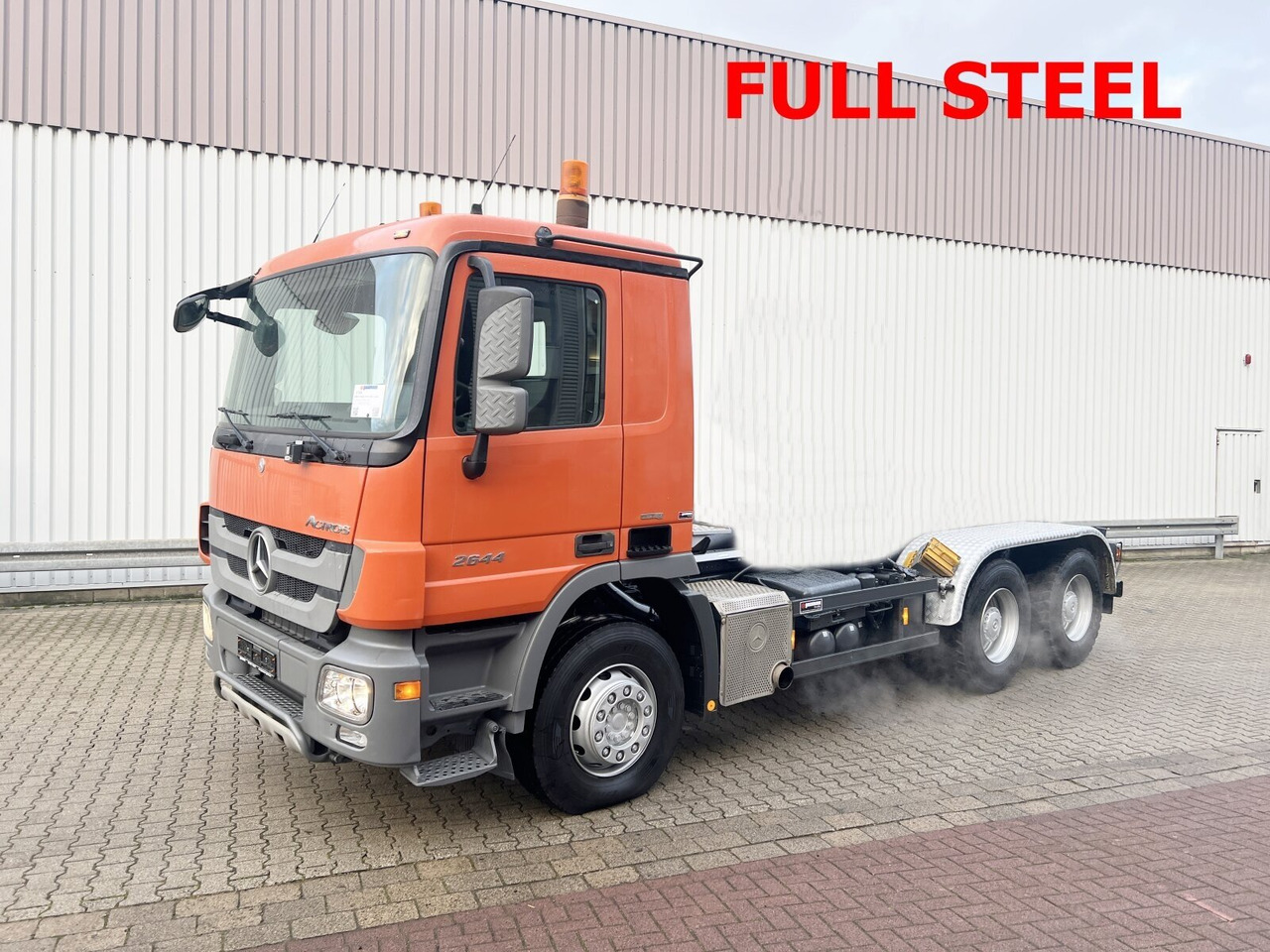 Mercedes-Benz Actros 2644/48 K 6x4 Actros 2644/48 K 6x4, Manual Gearbox, Full Steel - משאית עם שלדת תא: תמונה 1 Mercedes-Benz Actros 2644/48 K 6x4 Actros 2644/48 K 6x4, Manual Gearbox, Full Steel - משאית עם שלדת תא: תמונה 1