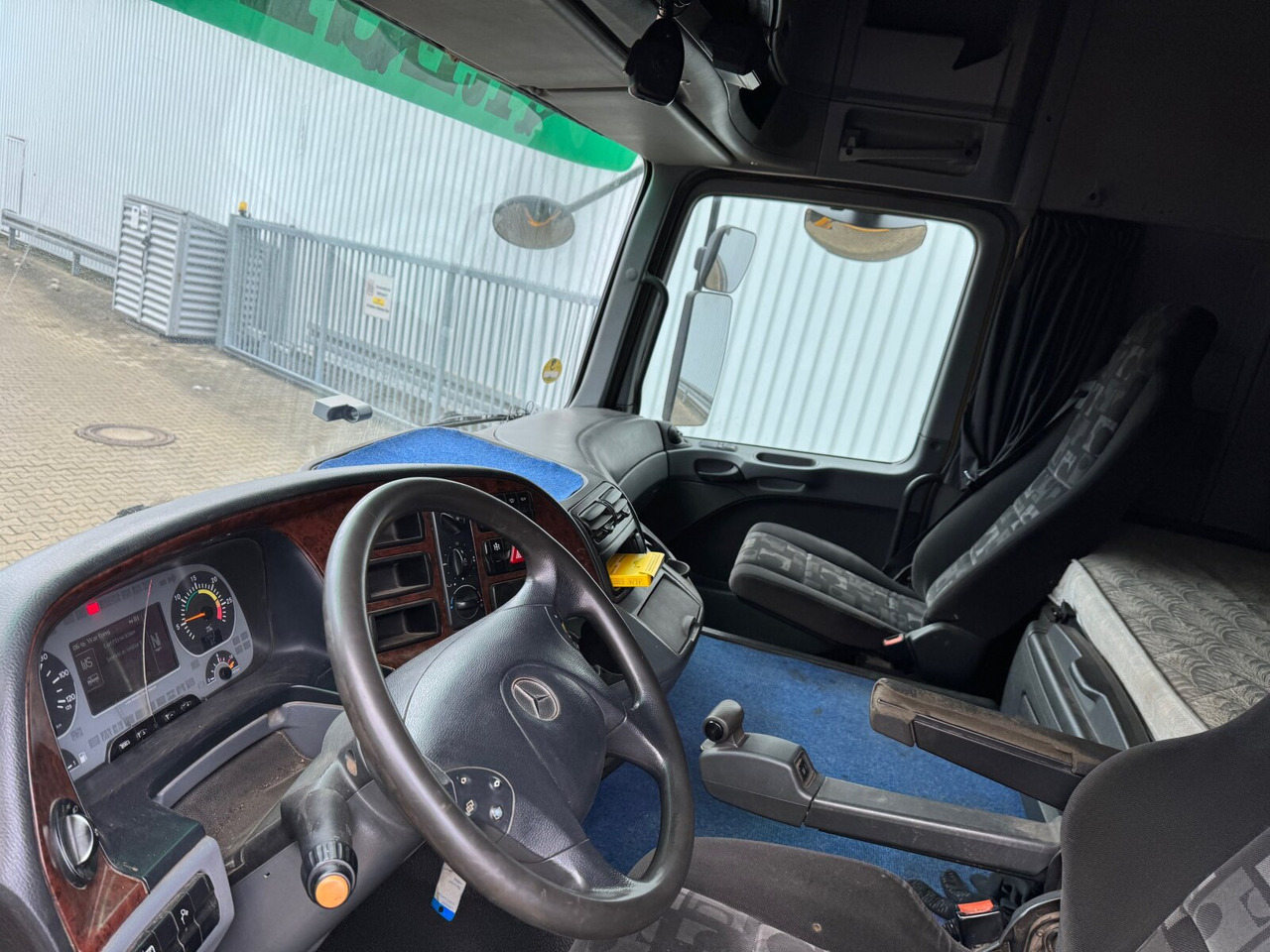 Mercedes-Benz Actros 2654 LS 6x4 Actros 2654 LS 6x4, Retarder, Hydraulik, 100T, V8-Motor - יחידת טרקטור: תמונה 4 Mercedes-Benz Actros 2654 LS 6x4 Actros 2654 LS 6x4, Retarder, Hydraulik, 100T, V8-Motor - יחידת טרקטור: תמונה 4