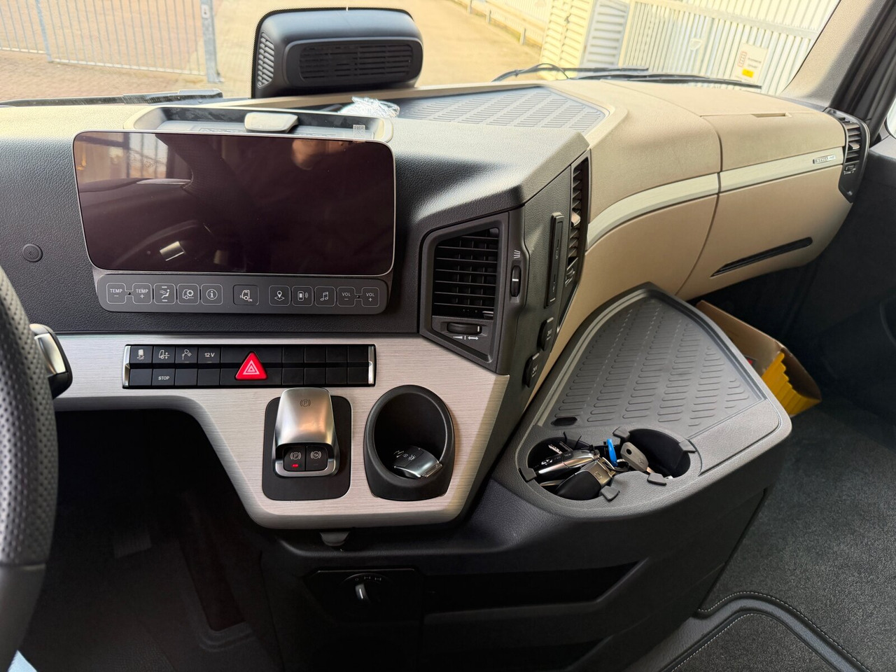 Mercedes-Benz Actros 3363 LS 6x4 Actros 3363 LS 6x4, Retarder, SoloStar, MultimediaCockpit, Navi, LED - יחידת טרקטור: תמונה 3 Mercedes-Benz Actros 3363 LS 6x4 Actros 3363 LS 6x4, Retarder, SoloStar, MultimediaCockpit, Navi, LED - יחידת טרקטור: תמונה 3