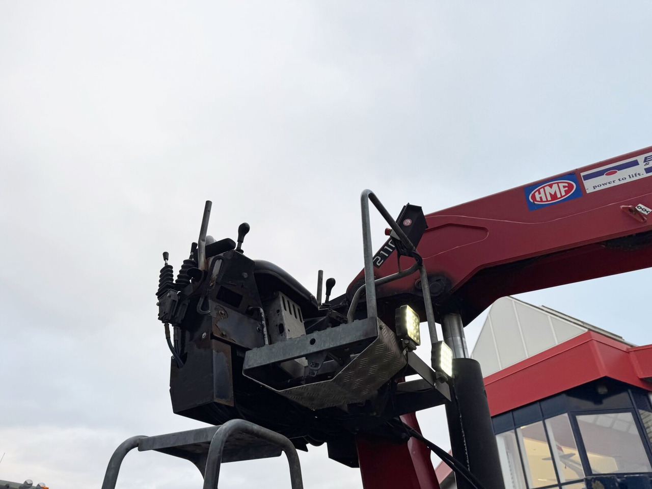 Mercedes-Benz Antos 2540 L 6x2 Antos 2540 L 6x2, Lenkachse, HMF 2110-L3 Heckkran - משאית מנוף, משאית צד נופל/ שטוחה: תמונה 2 Mercedes-Benz Antos 2540 L 6x2 Antos 2540 L 6x2, Lenkachse, HMF 2110-L3 Heckkran - משאית מנוף, משאית צד נופל/ שטוחה: תמונה 2