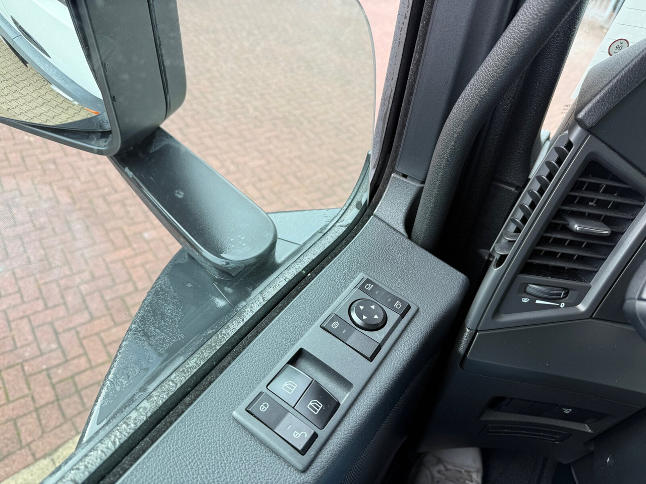 Mercedes-Benz Arocs 1827/30 A 4x4 Arocs 1827/30 A 4x4, mehrfach vorhanden! - משאית עם שלדת תא: תמונה 5 Mercedes-Benz Arocs 1827/30 A 4x4 Arocs 1827/30 A 4x4, mehrfach vorhanden! - משאית עם שלדת תא: תמונה 5