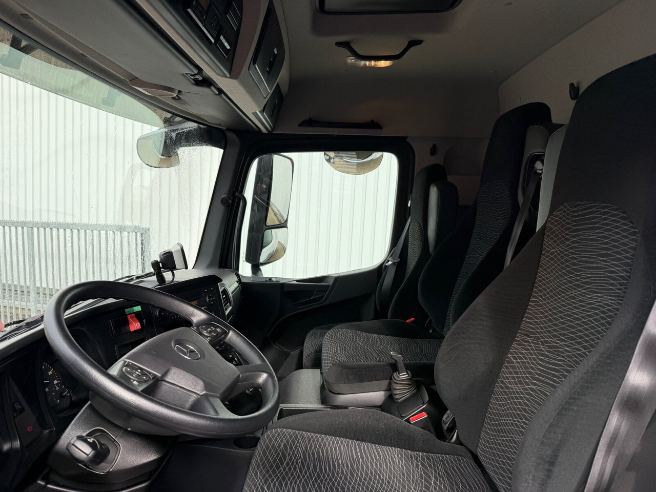 Mercedes-Benz Arocs 1827 A 4x4 Arocs 1827 A 4x4, Ex-! - משאית צד נופל/ שטוחה: תמונה 2 Mercedes-Benz Arocs 1827 A 4x4 Arocs 1827 A 4x4, Ex-! - משאית צד נופל/ שטוחה: תמונה 2