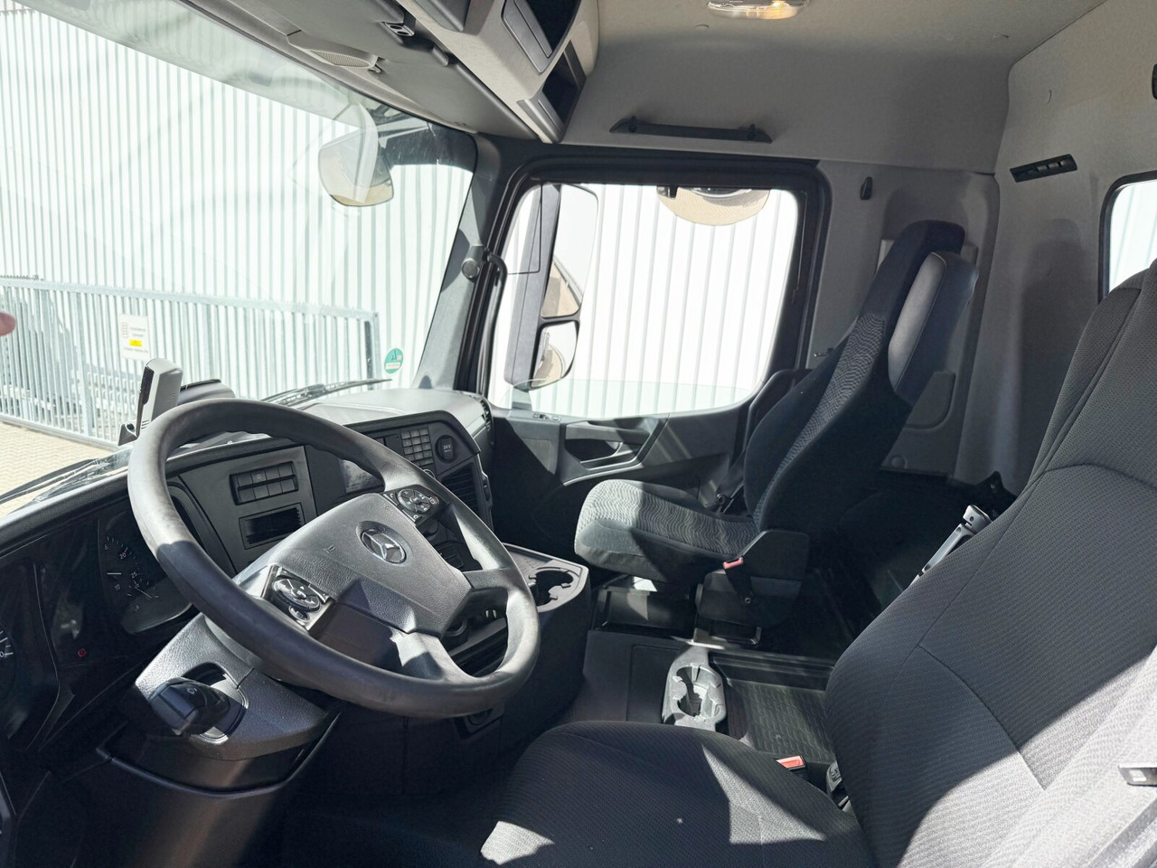 Mercedes-Benz Arocs 2643 LK 6x6 HAD Arocs 2643 LK 6x6 HAD, HydroDrive - מזהיר: תמונה 4 Mercedes-Benz Arocs 2643 LK 6x6 HAD Arocs 2643 LK 6x6 HAD, HydroDrive - מזהיר: תמונה 4