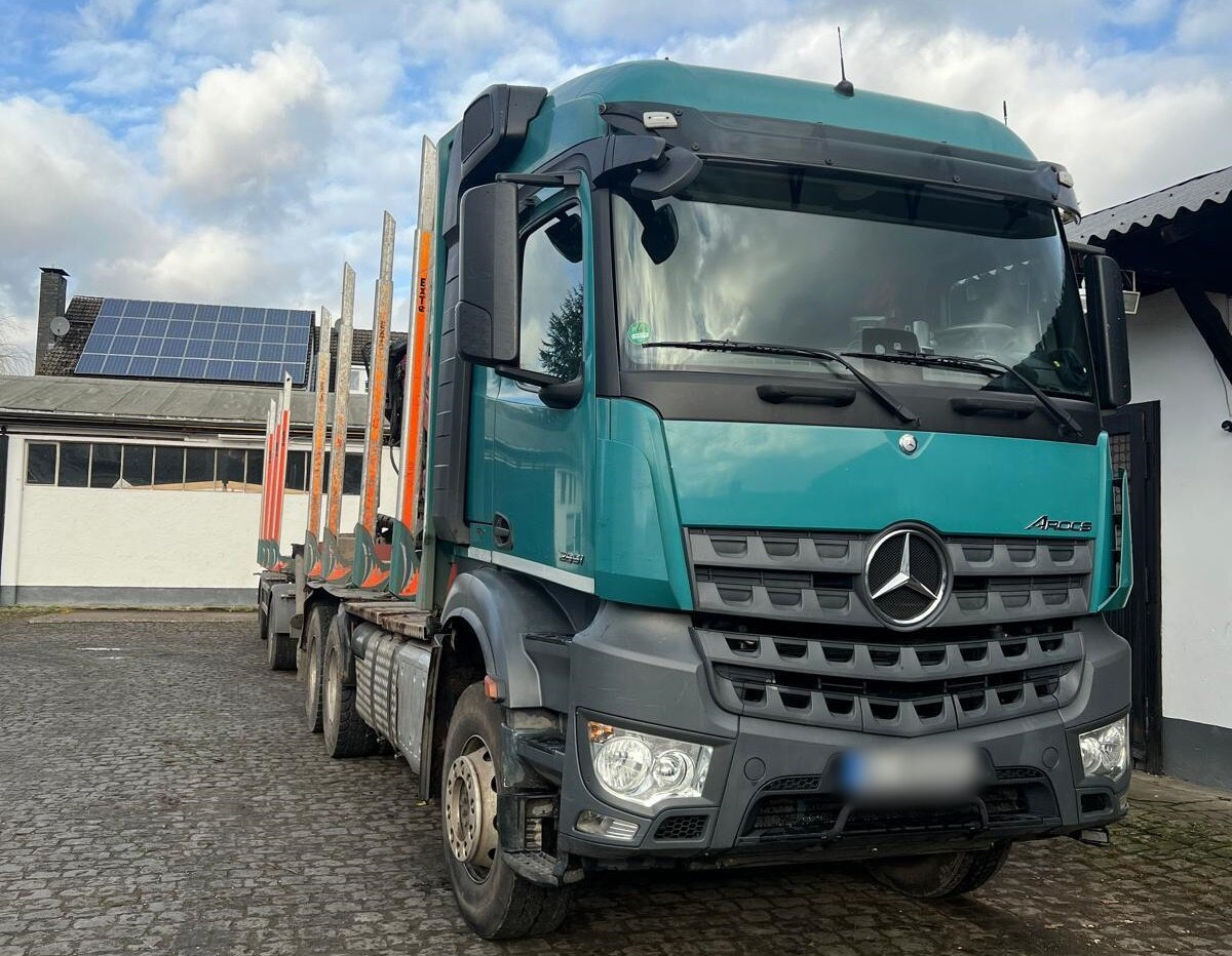 Mercedes-Benz Arocs 2651 L 6x4 Arocs 2651 L 6x4, Retarder, StreamSpace, Heckkran Epsilon M120L - משאית עץ, משאית מנוף: תמונה 2 Mercedes-Benz Arocs 2651 L 6x4 Arocs 2651 L 6x4, Retarder, StreamSpace, Heckkran Epsilon M120L - משאית עץ, משאית מנוף: תמונה 2